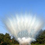 СУ0305012W Пирофф Дневная батарея салютов белая 50*1,2 2/1  - Piroff фейерверки, салюты оптом от поставщика