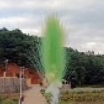 СУ0101612LG Пирофф Дневная батарея салютов светло-зеленая 16*1,2 6/1  - Piroff фейерверки, салюты оптом от поставщика